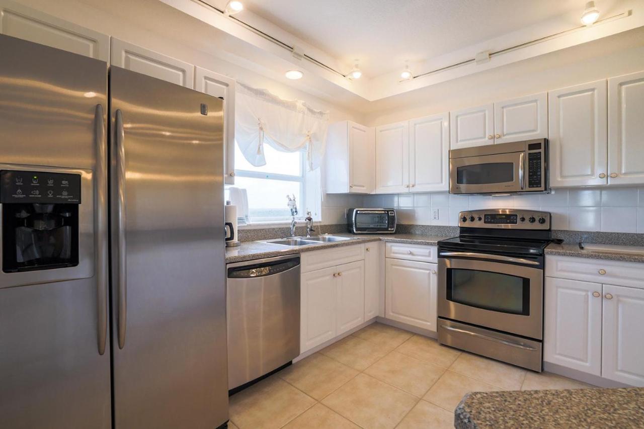 3 Bedroom 2 Bath Oceanwalk Condo With Estuary Views New Smyrna Beach Exteriör bild