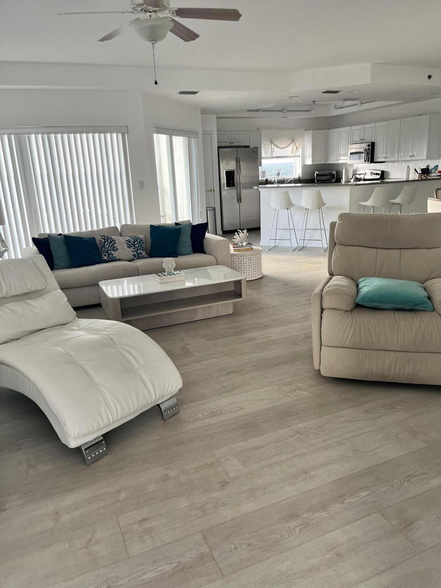 3 Bedroom 2 Bath Oceanwalk Condo With Estuary Views New Smyrna Beach Exteriör bild